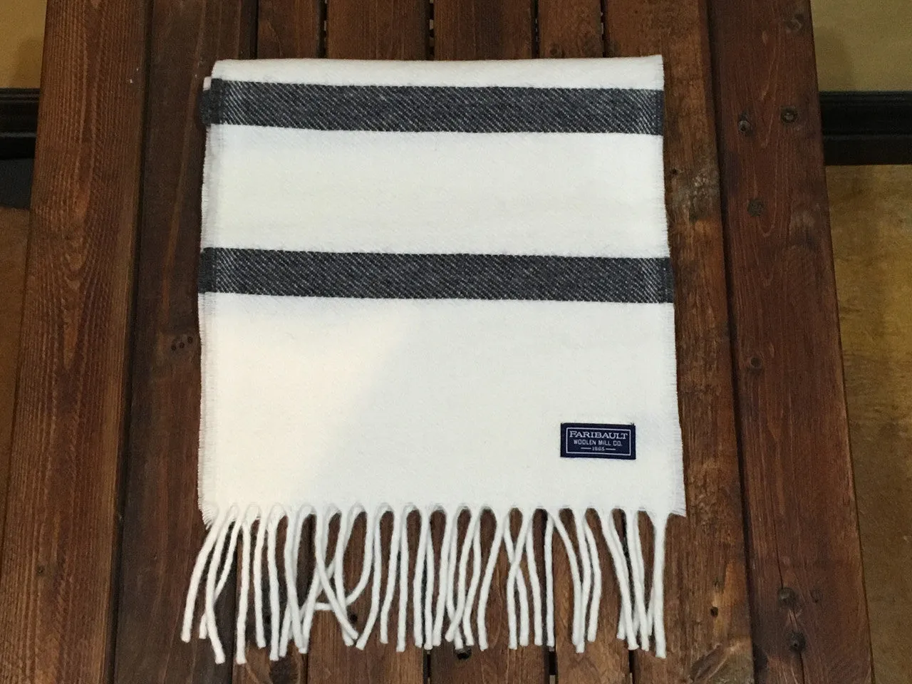 12301 Faribault Woolen Mills Hatchet Nisswa Dobby Stripe Scarf Natural Charcoal