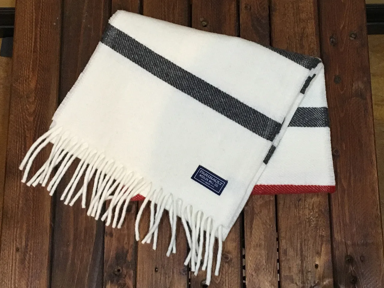 12301 Faribault Woolen Mills Hatchet Nisswa Dobby Stripe Scarf Natural Charcoal