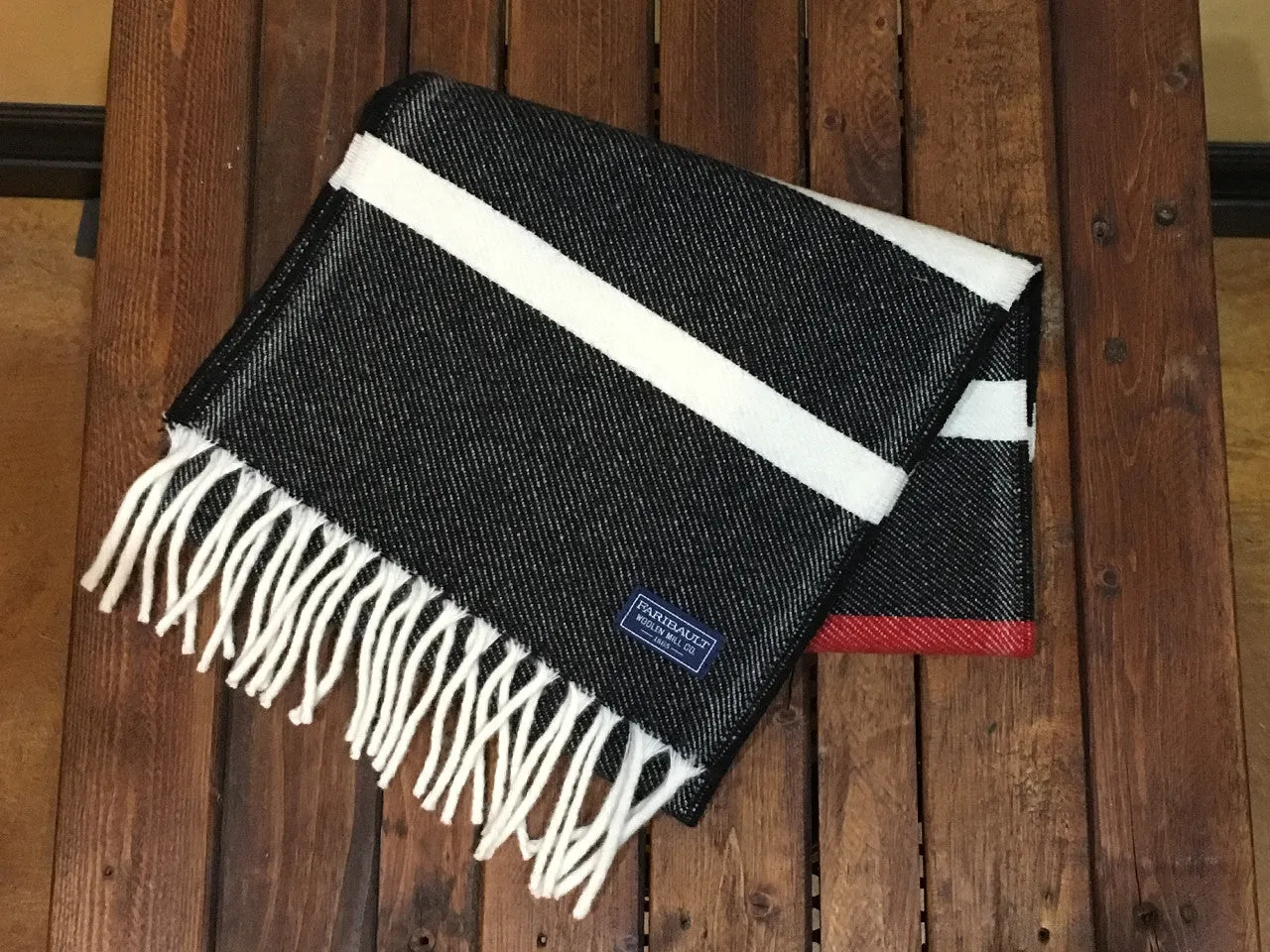 12318 Faribault Woolen Mills Hatchet Nisswa Dobby Stripe Scarf  Black Natural