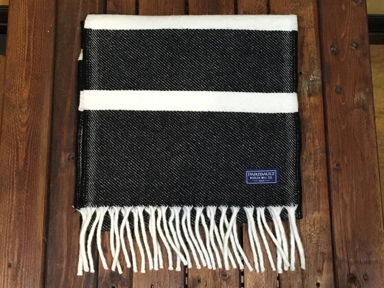 12318 Faribault Woolen Mills Hatchet Nisswa Dobby Stripe Scarf  Black Natural