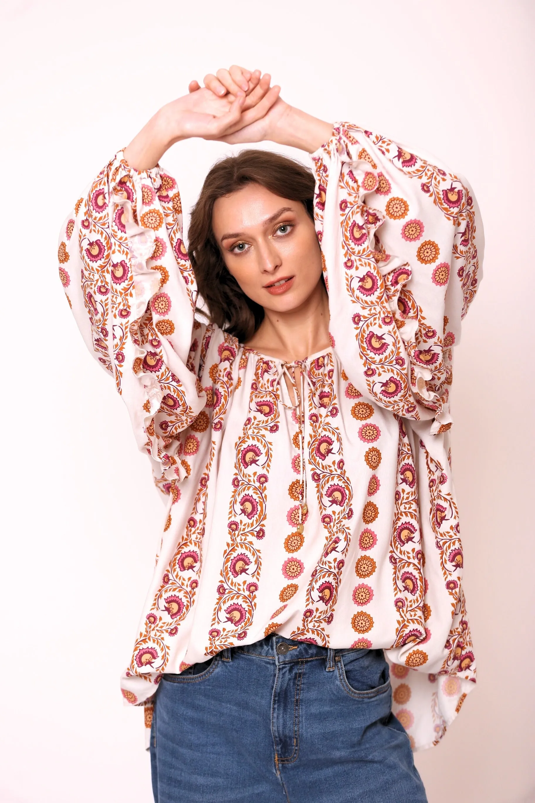 1680 Julia Top