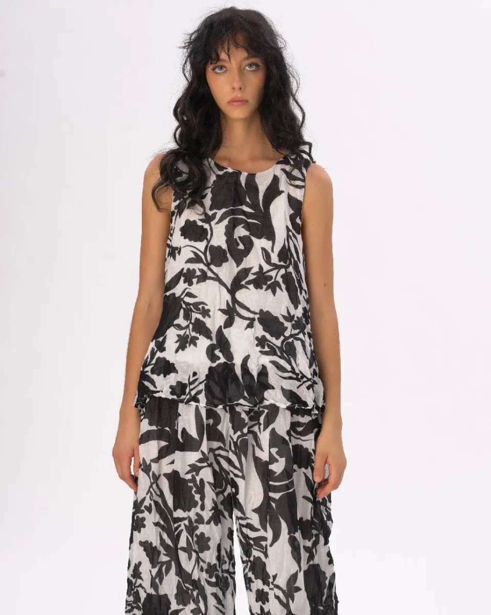 Boat Neck Crinkled Floral Tank Top