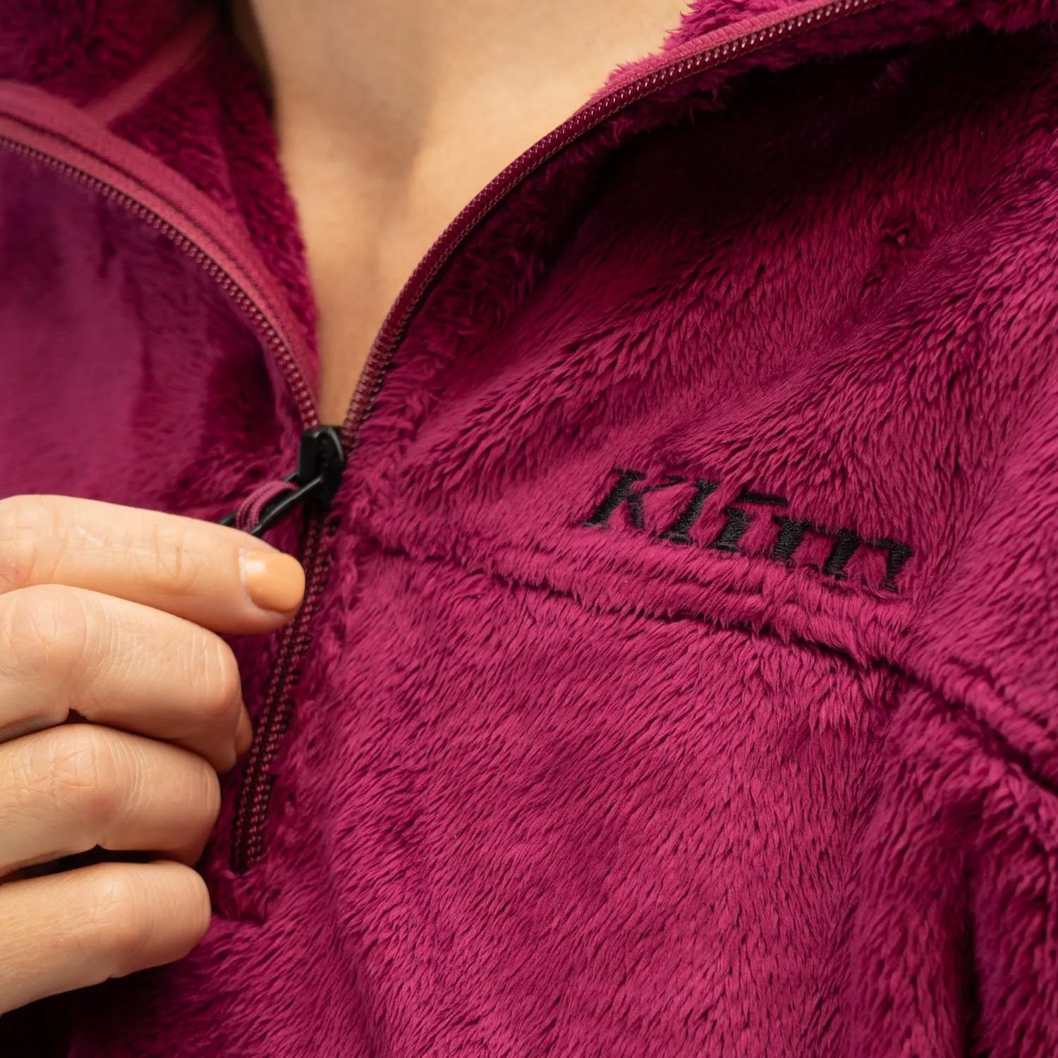 Cascade 1/4 Women's Zip Crop Hoodie