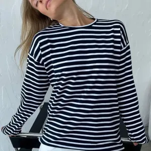Charlotte Black/White Striped Long Sleeve Top
