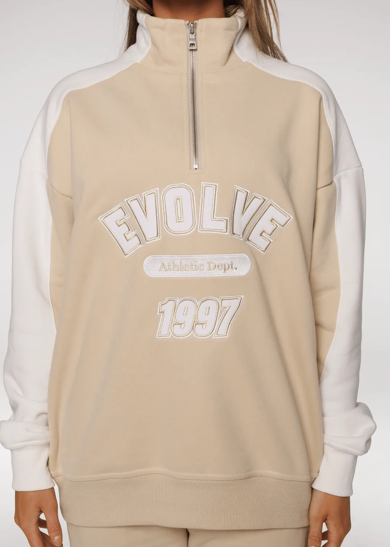 Iconic Retro ¼ Zip - Beige-White