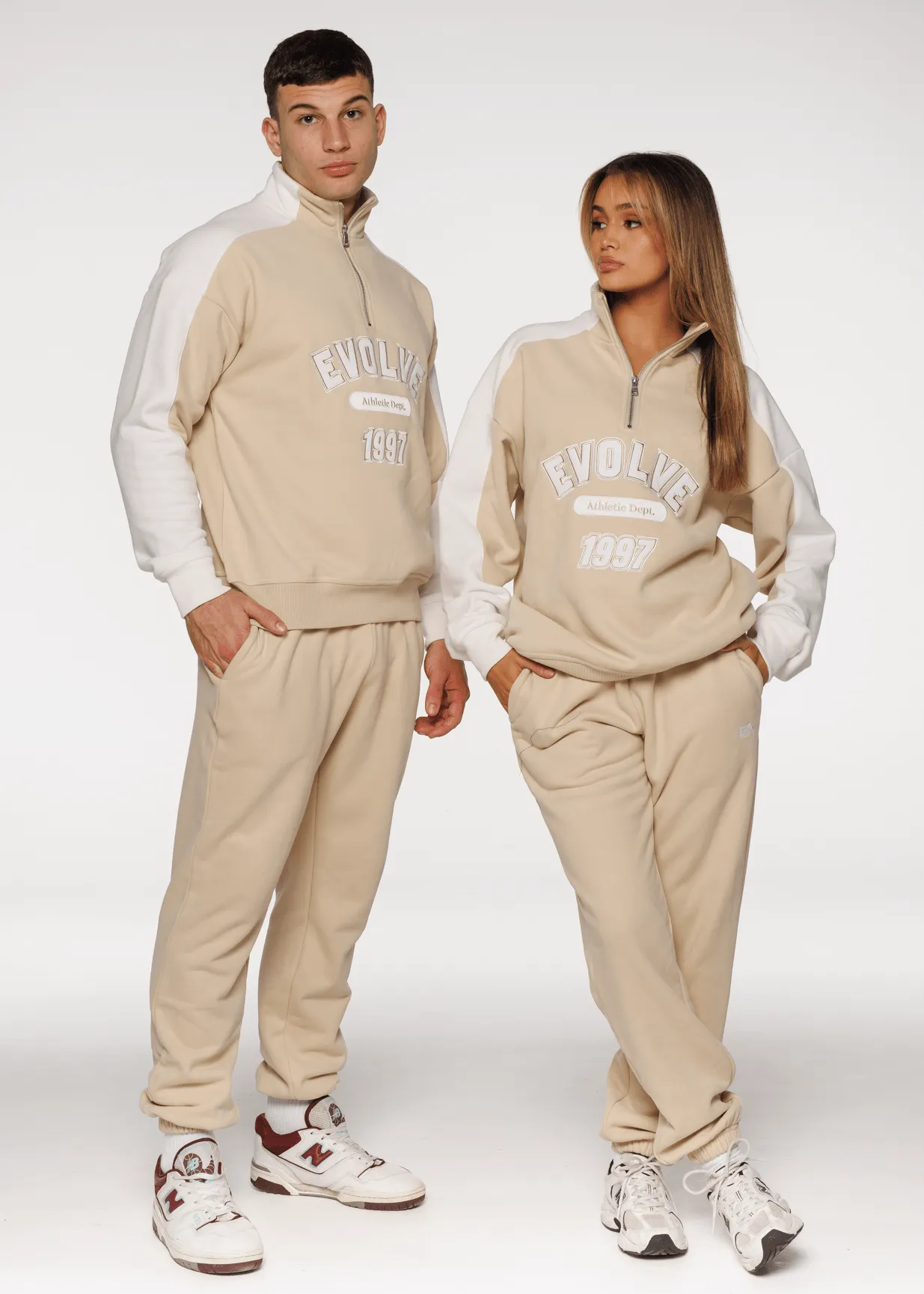 Iconic Retro ¼ Zip - Beige-White