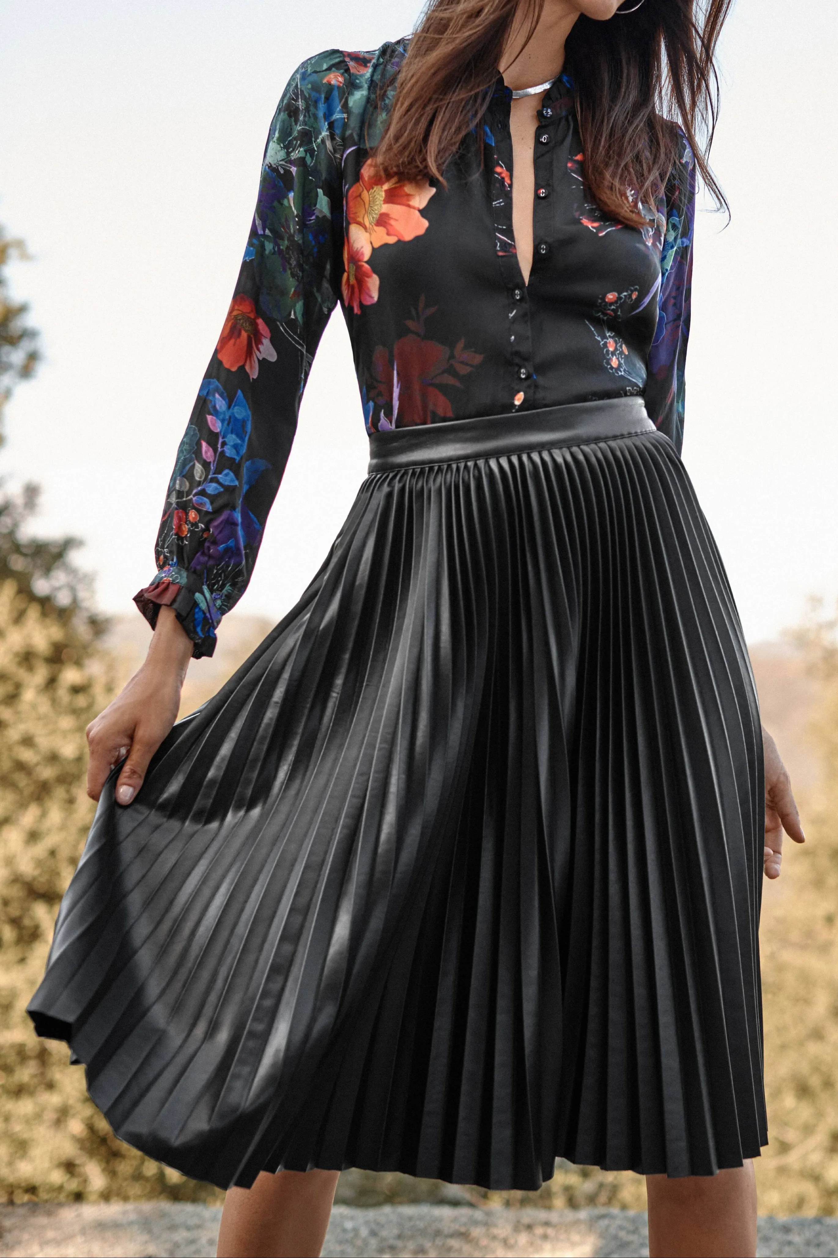 Johnny Was Jolene Ruffle Blouse Midnight Scarf