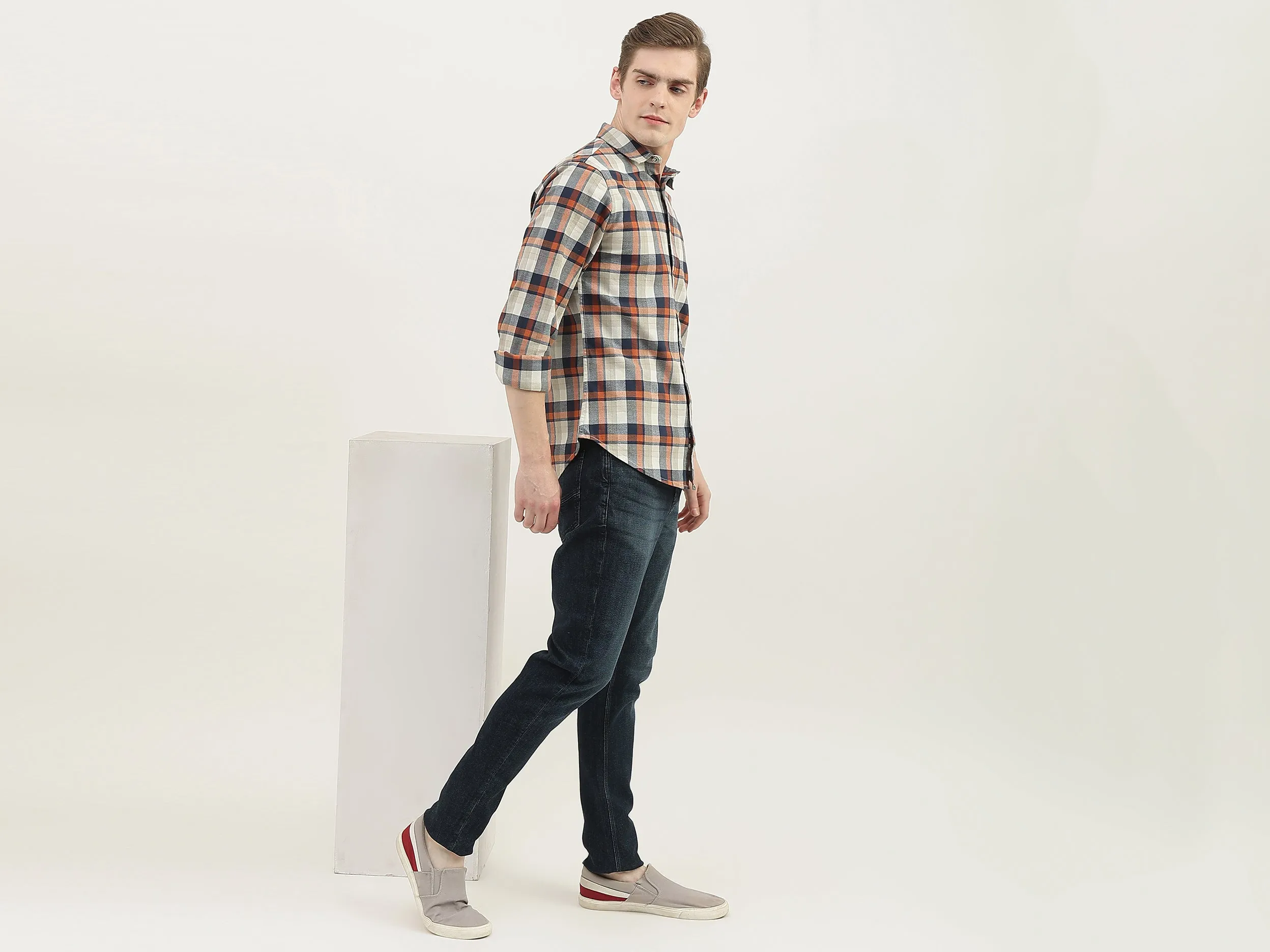Men Checked Spread Collar Shirt