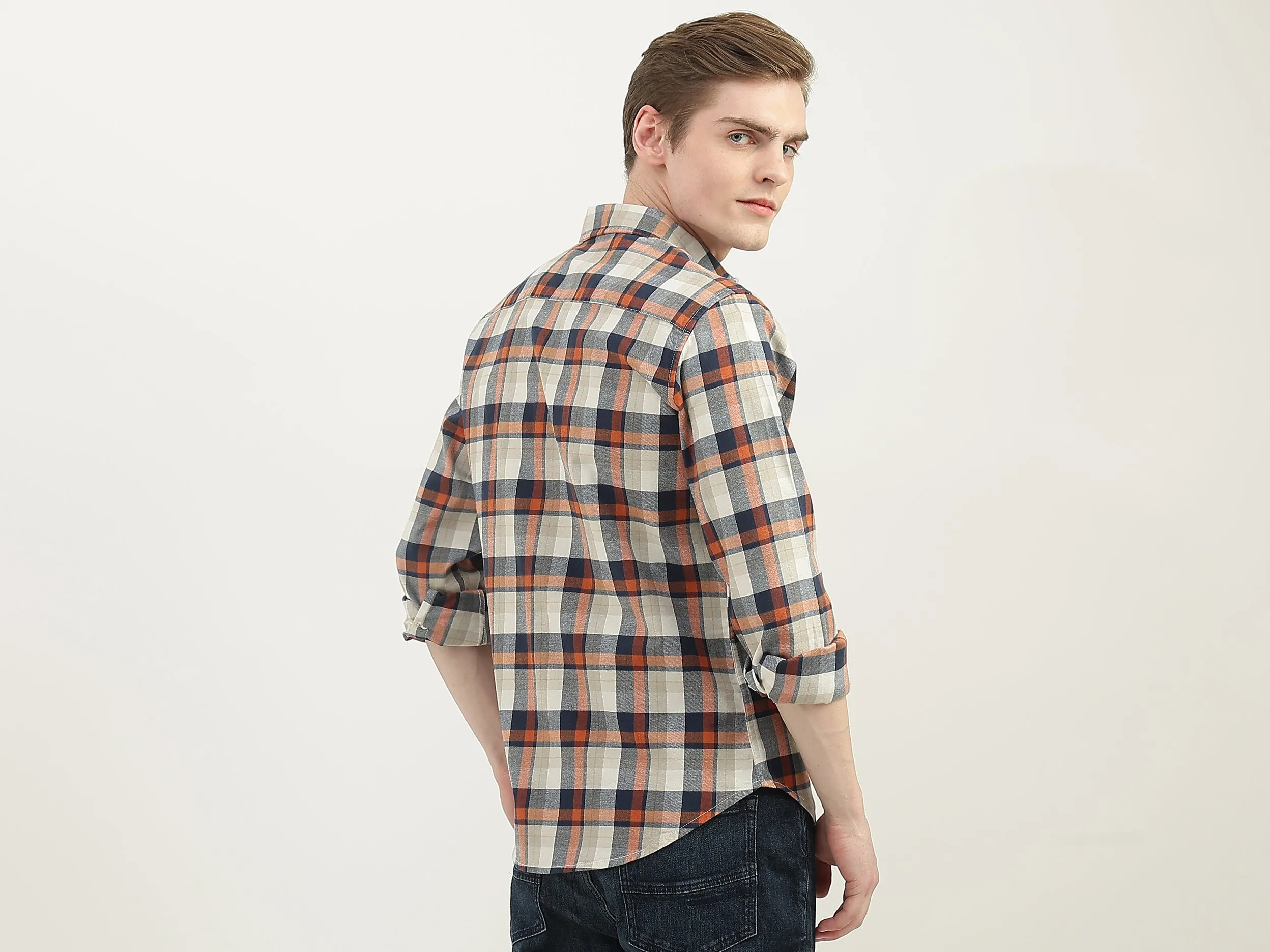 Men Checked Spread Collar Shirt