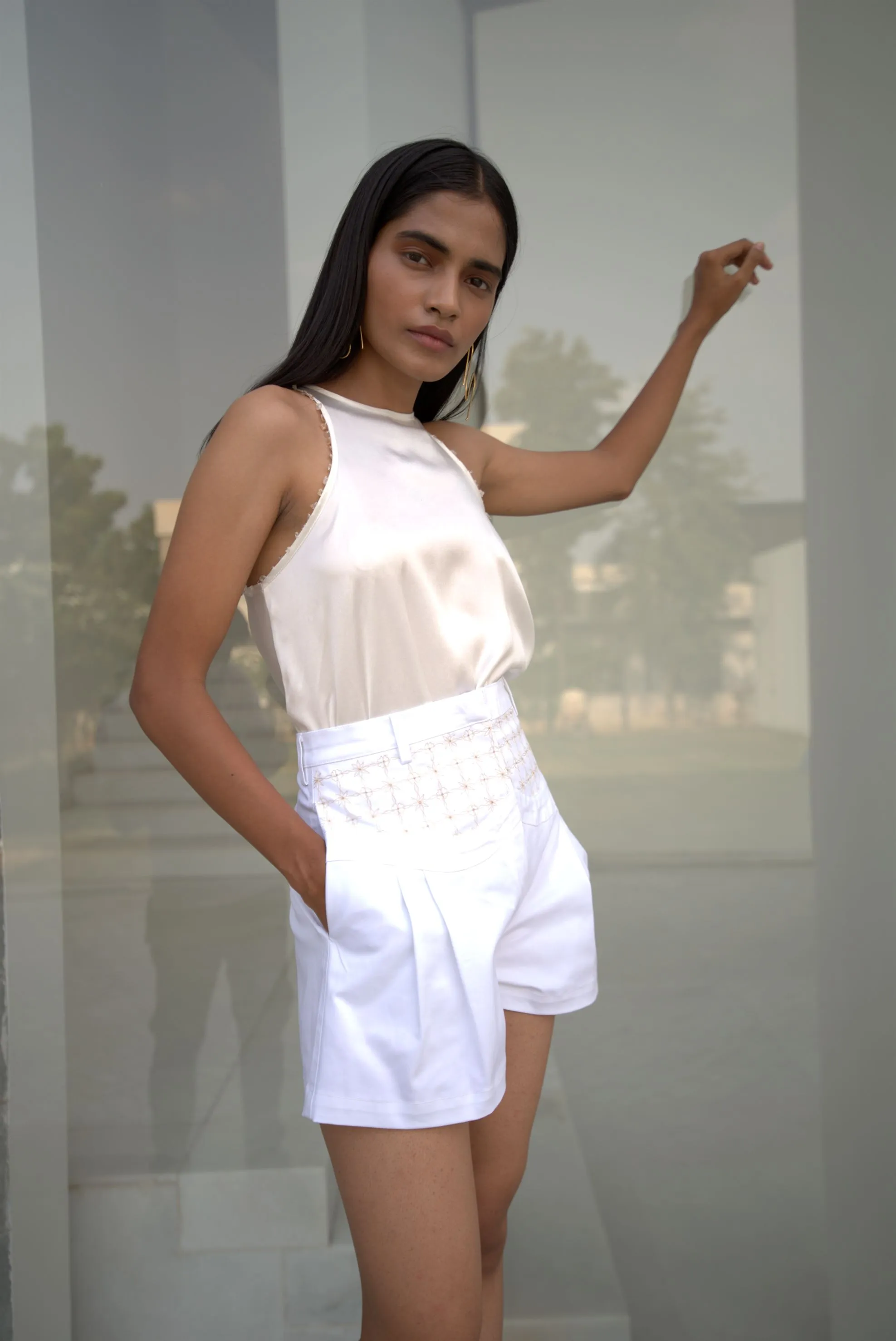 New Season Summer to Fall 2024-Shorts Embroidered Pleated Cotton White-W/C/006-Suzanne-Fashion Edit Hemji