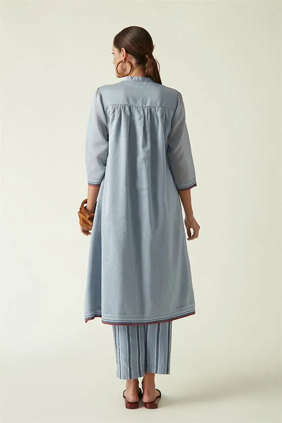 Payal Pratap   I   Lorne Park Eddie Pin Tucked Kurta Set (2Pcs) Cotton Silk Handloom Light Blue Transition Edit 9SB-111A