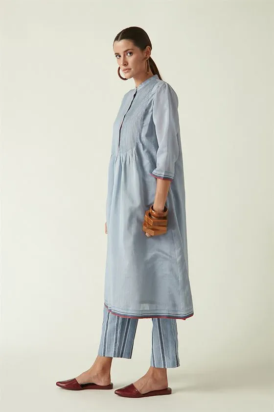 Payal Pratap   I   Lorne Park Eddie Pin Tucked Kurta Set (2Pcs) Cotton Silk Handloom Light Blue Transition Edit 9SB-111A