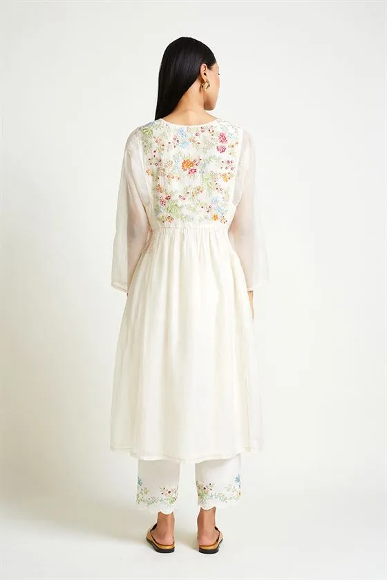 Payal Pratap   -   Rock Garden Oleander Embroidered Kurta Pant Set (2pcs)