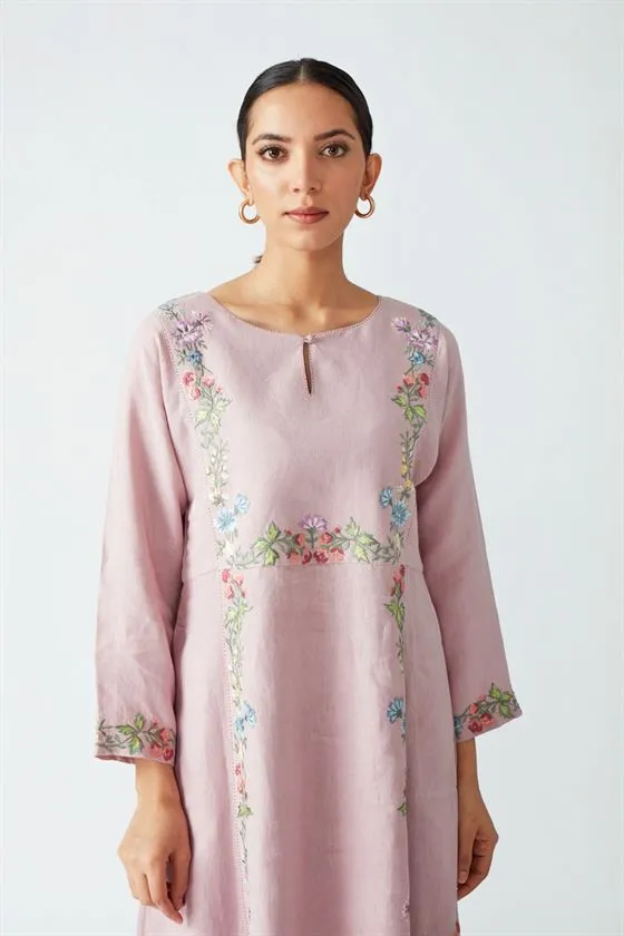 Payal Pratap   -   Rock Garden Viburnum Embroidered Kurta Pant Set (2pcs)