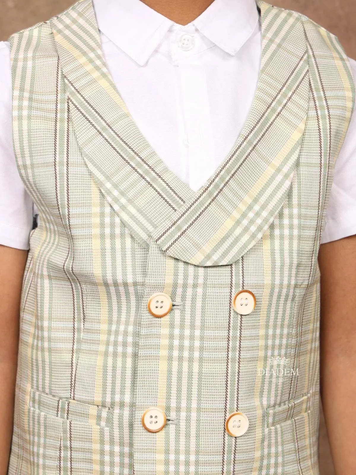 Pista Green Checked Cotton Blend Vest and Trousers