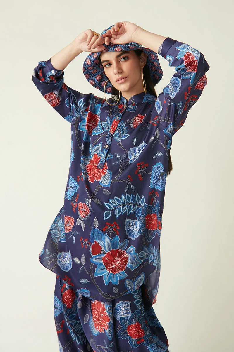 Rockefeller Holidays I  Sikula Printed Tunic  Modal Satin Navy/Red Java collection 8JV-47C
