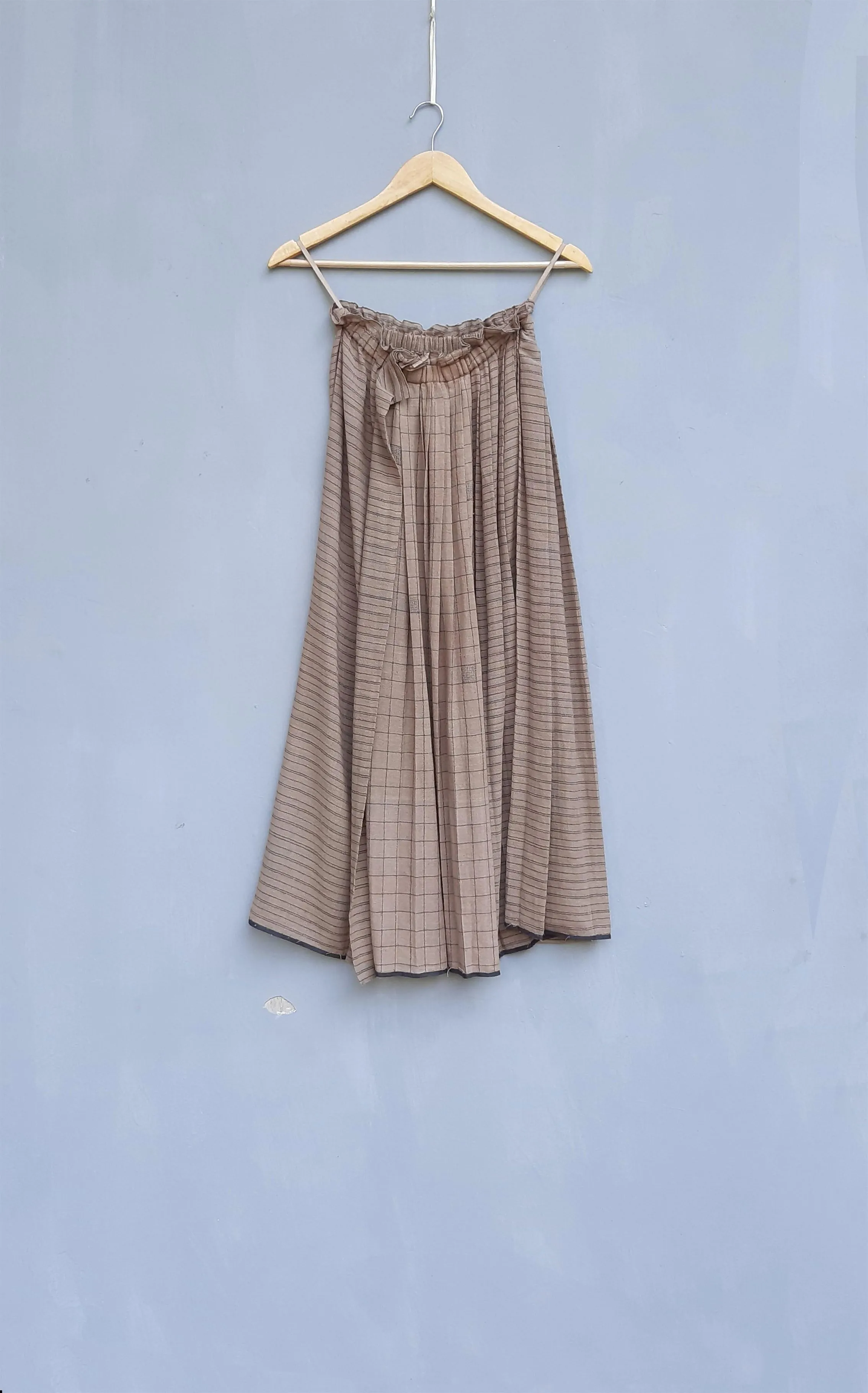 Urvashi Kaur   I   Hachioji SKIRT LISO Organic Cotton nude TESSELLATE- 04