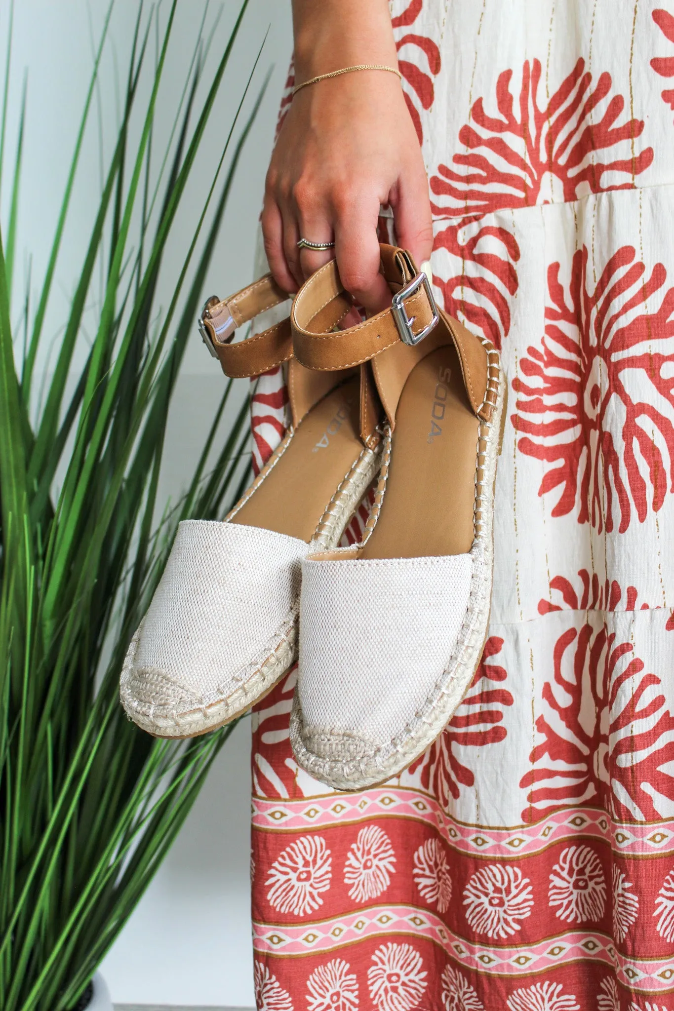 Valencia Espadrille Sandal • Tan/Beige