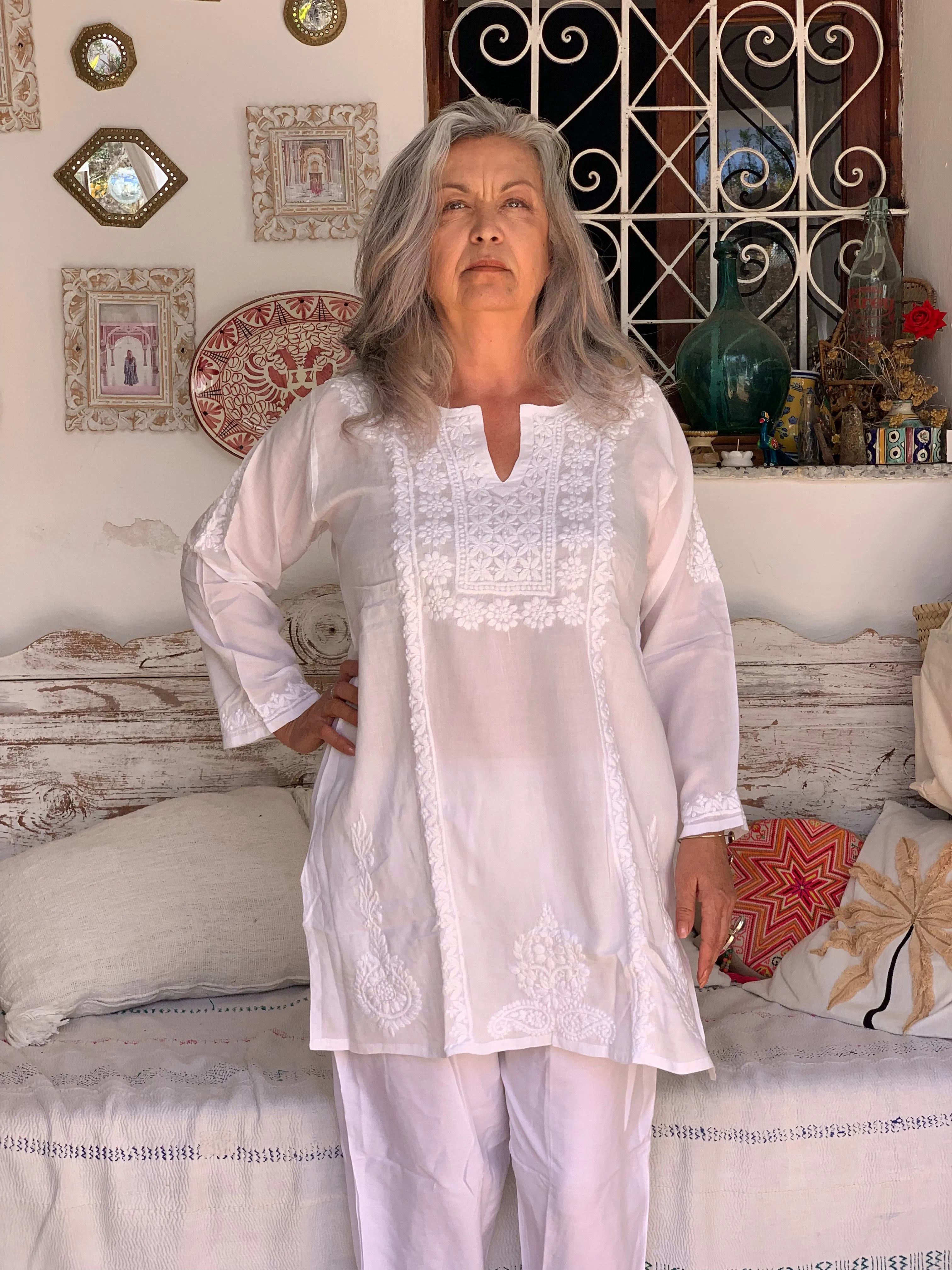 White italian classic  bohemian tunica with hand embroidery
