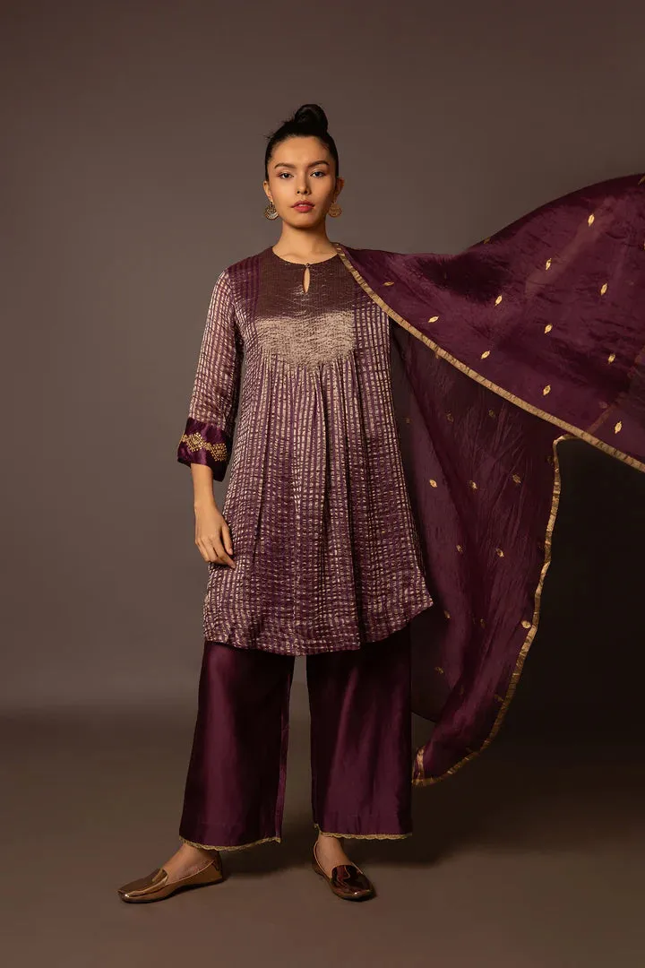 ZARI STRIPE KURTA SET